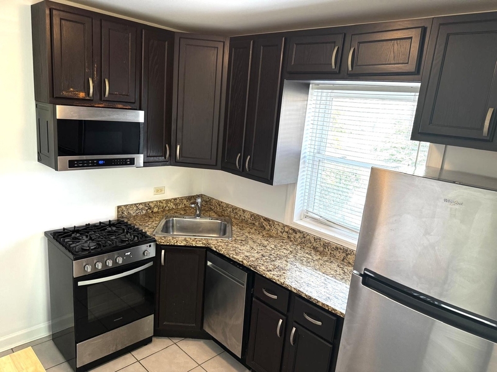 2157 N Kenneth Avenue - Photo 6