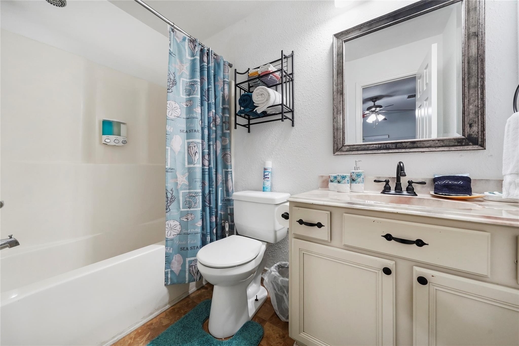 6120 Avenue Q 1/2 - Photo 13