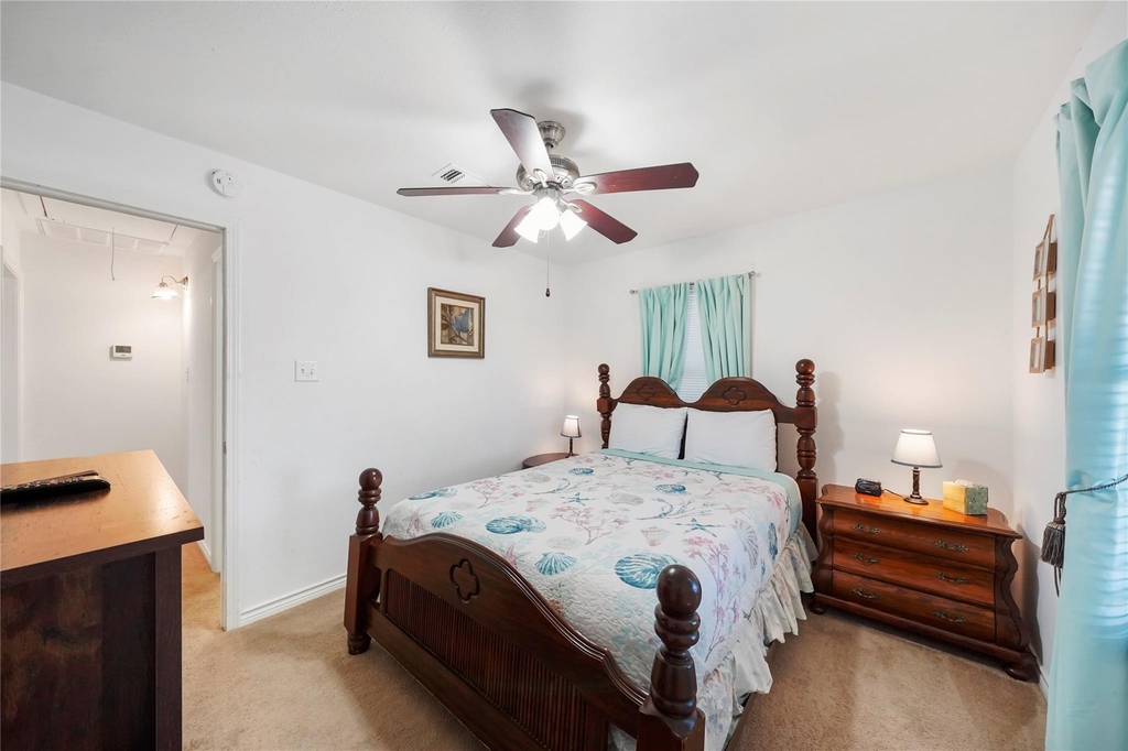 6120 Avenue Q 1/2 - Photo 12