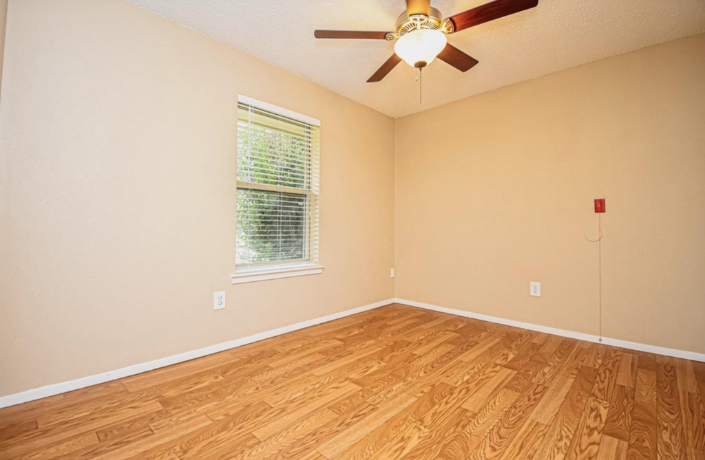 427 Martin St - Photo 5