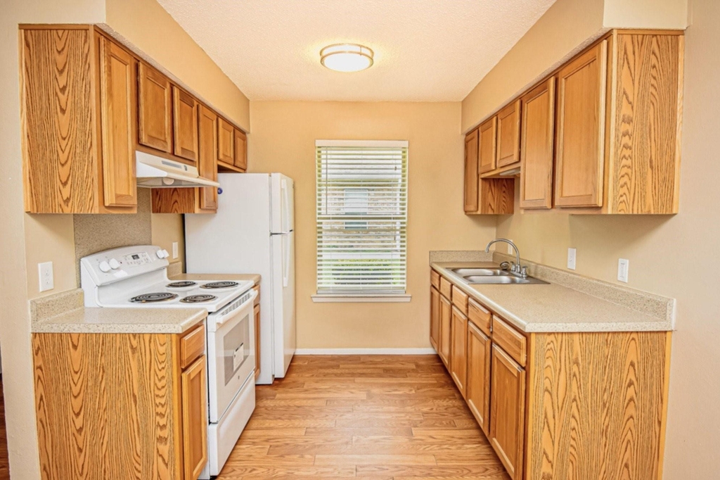 427 Martin St - Photo 9