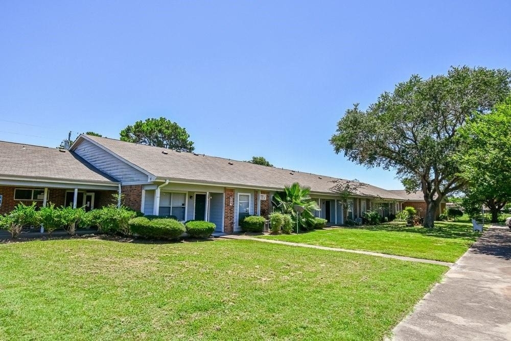 576 Ellen Powell Dr - Photo 4