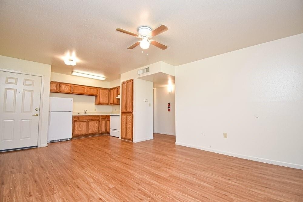 576 Ellen Powell Dr - Photo 8