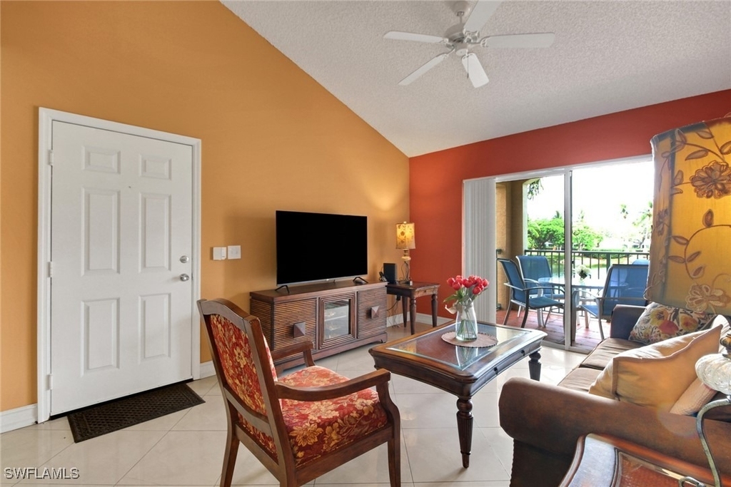 1195 Wildwood Lakes Boulevard - Photo 4