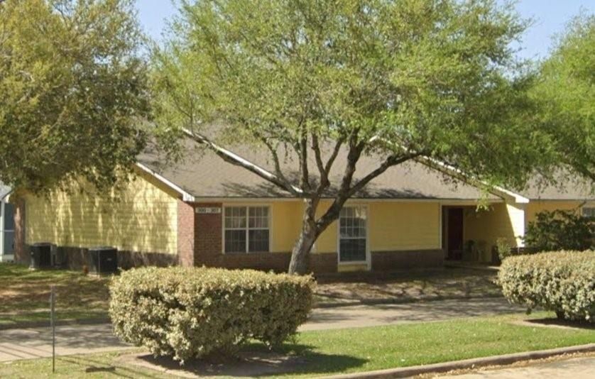 1803 Gray St - Photo 1