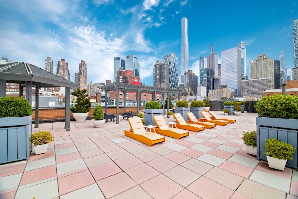 West 53rd Street - Photo 5