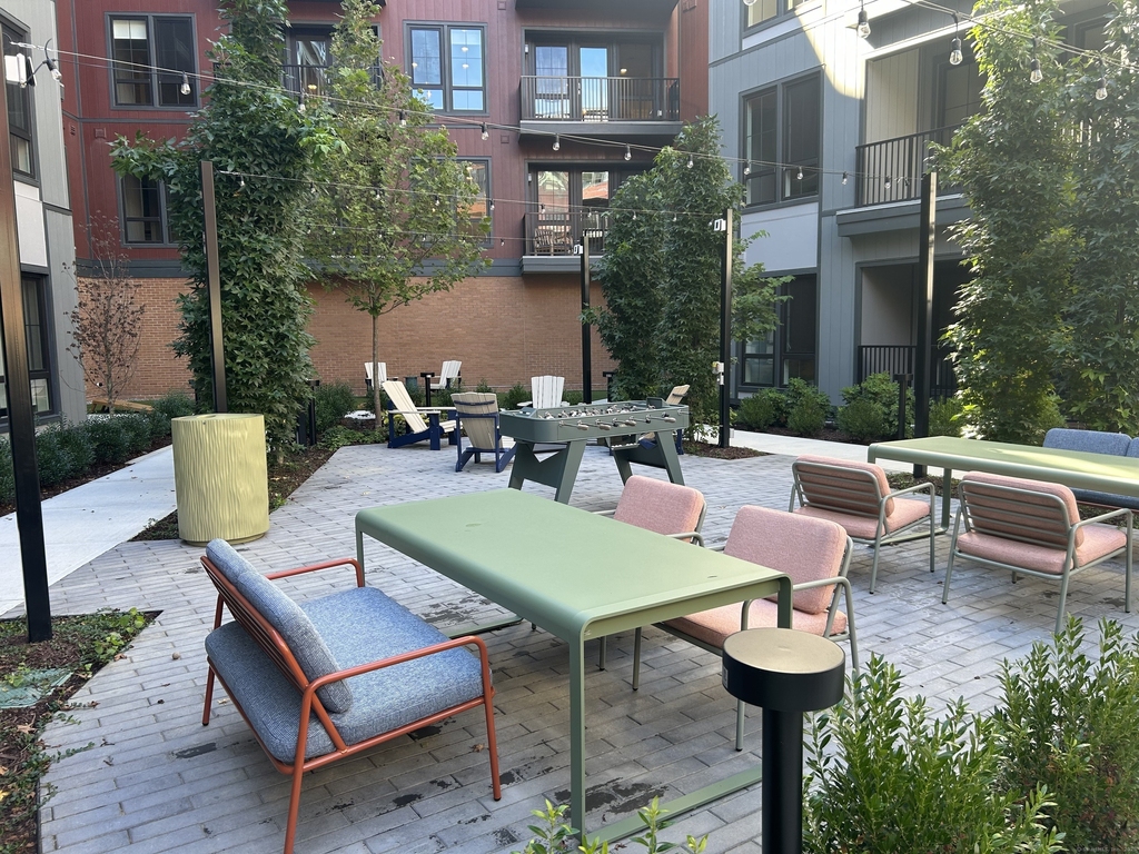 467 West Avenue - Photo 22