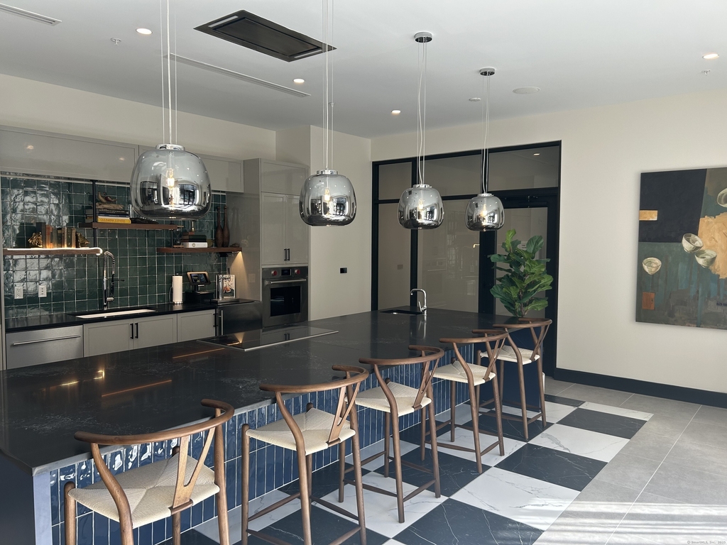 467 West Avenue - Photo 18