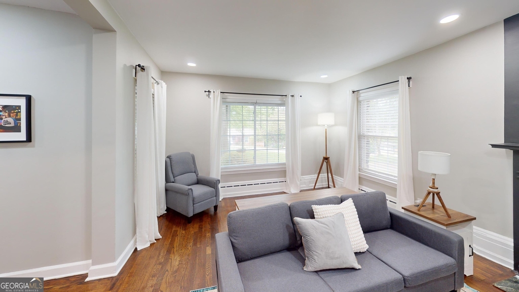 1114 Fayetteville Road Se - Photo 3