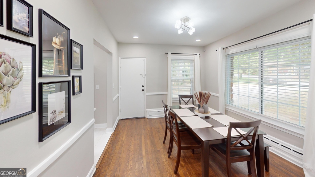 1114 Fayetteville Road Se - Photo 2