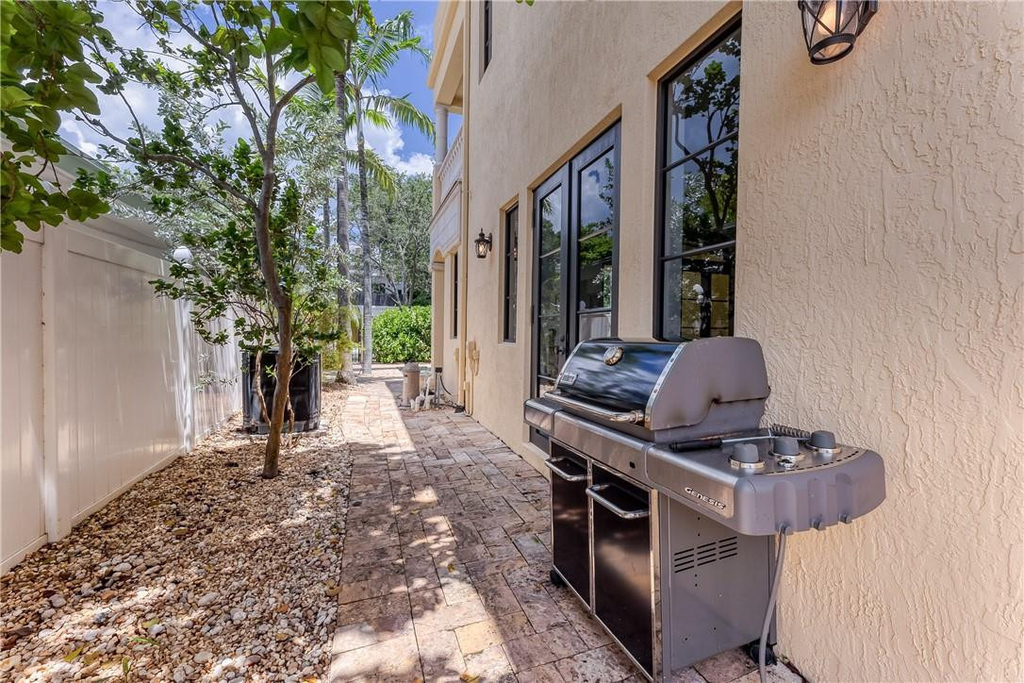 1206 Ne 1st Street - Photo 17