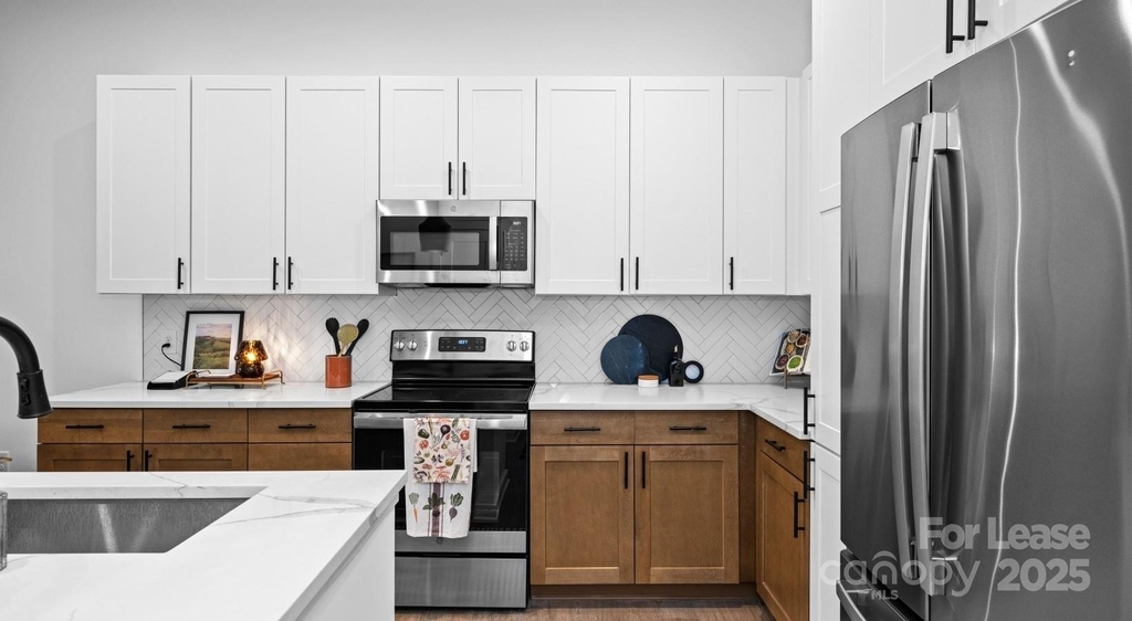 1711 Commonwealth Avenue - Photo 18