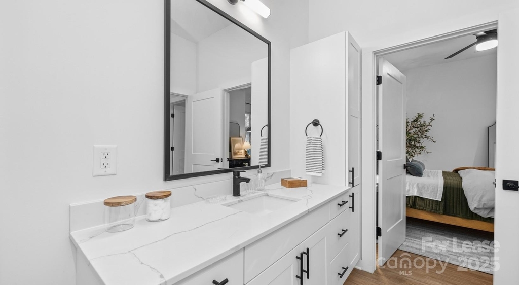 1711 Commonwealth Avenue - Photo 25