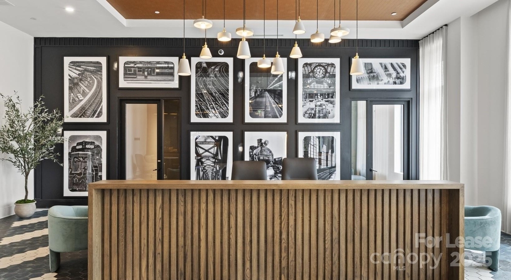 1711 Commonwealth Avenue - Photo 12