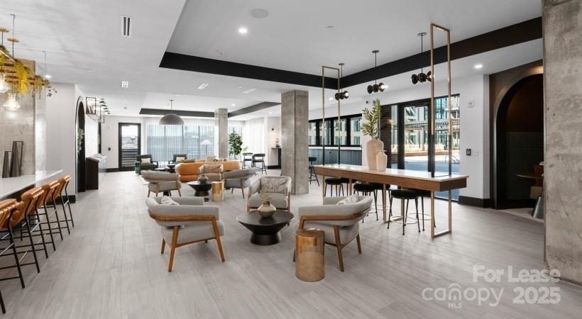 1711 Commonwealth Avenue - Photo 3