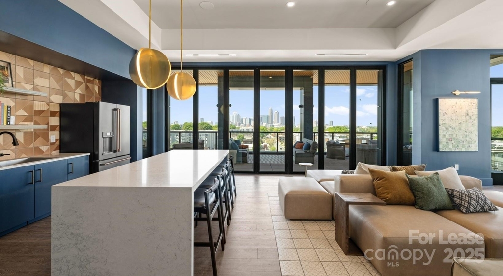 1711 Commonwealth Avenue - Photo 6