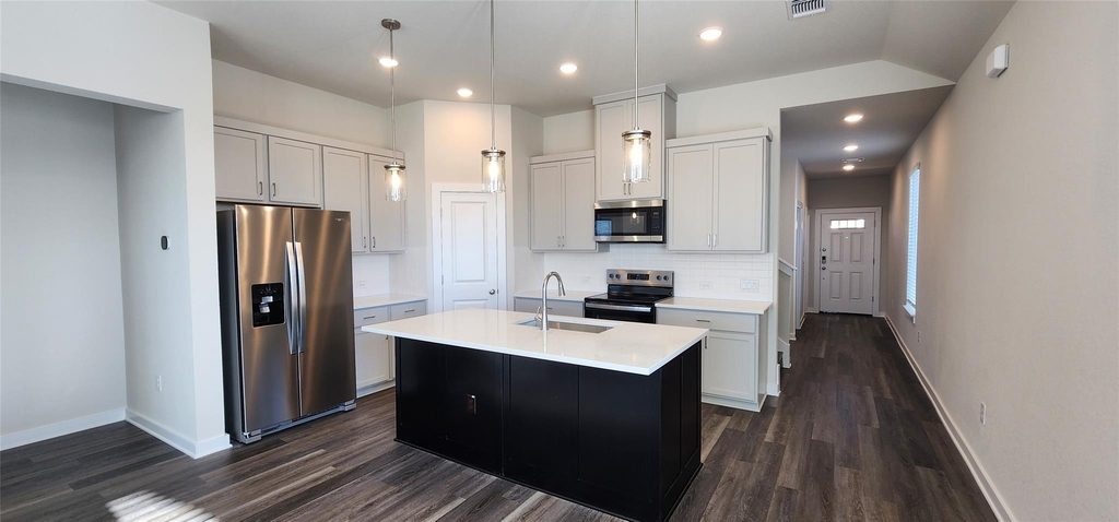 2240 Delano Dr - Photo 6
