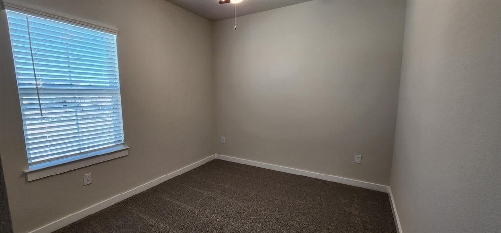2240 Delano Dr - Photo 26
