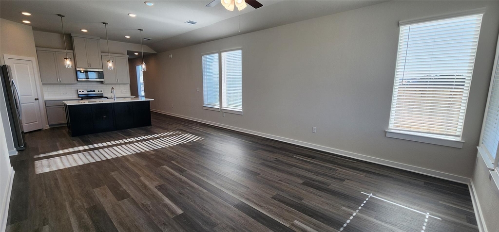 2240 Delano Dr - Photo 9