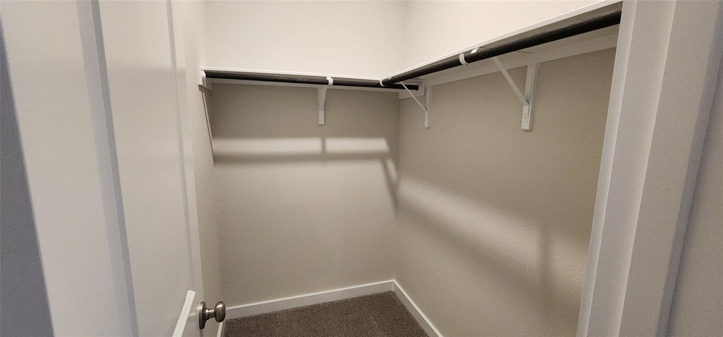 2240 Delano Dr - Photo 27