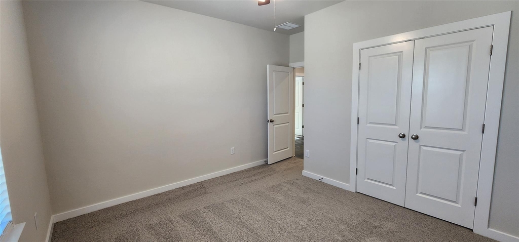 2240 Delano Dr - Photo 24