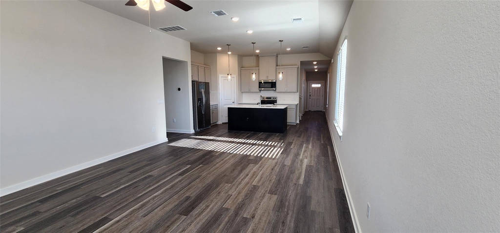 2240 Delano Dr - Photo 10