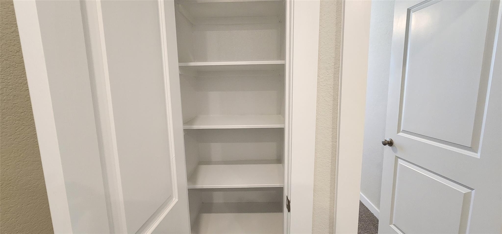 2240 Delano Dr - Photo 22