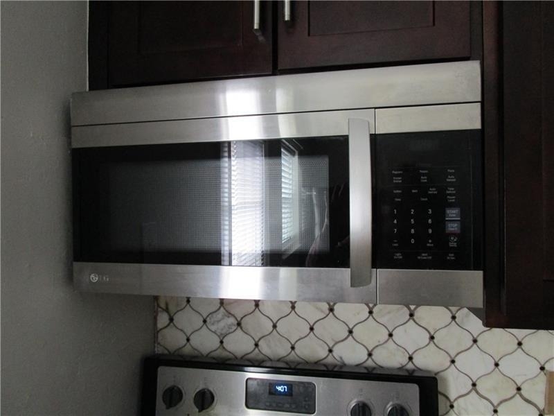 1235 Riverside Drive - Photo 10