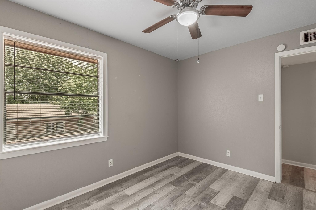 818 University Avenue - Photo 20