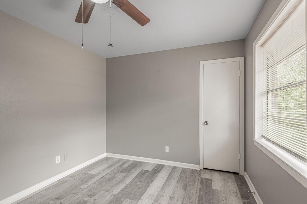 818 University Avenue - Photo 21