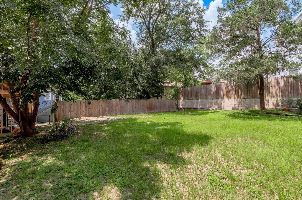 818 University Avenue - Photo 24