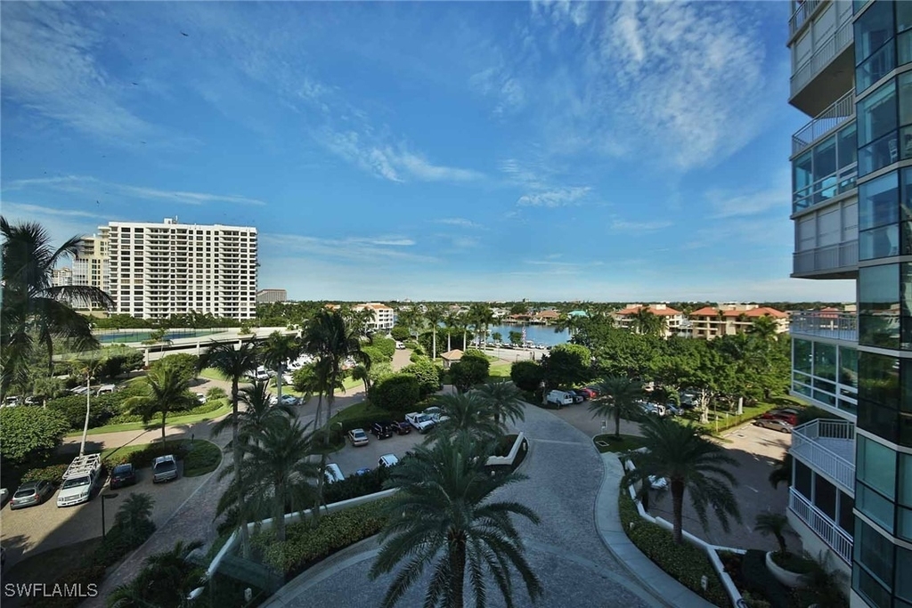 4255 Gulf Shore Boulevard N - Photo 15