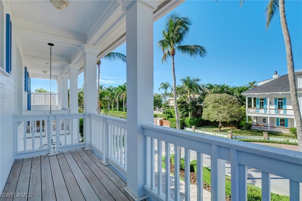 1551 Gulf Shore Boulevard S - Photo 33