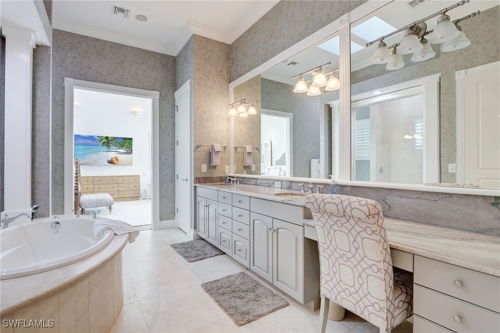 1551 Gulf Shore Boulevard S - Photo 29