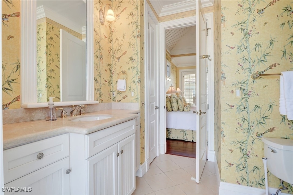 1551 Gulf Shore Boulevard S - Photo 32