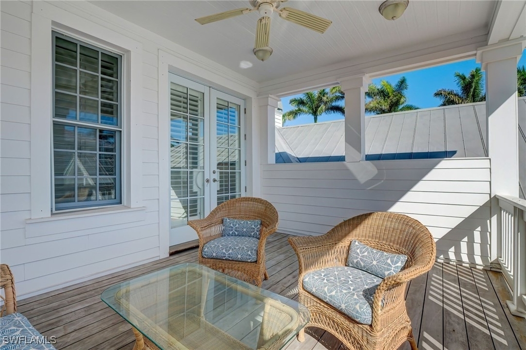 1551 Gulf Shore Boulevard S - Photo 35