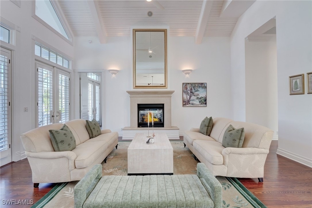 1551 Gulf Shore Boulevard S - Photo 8