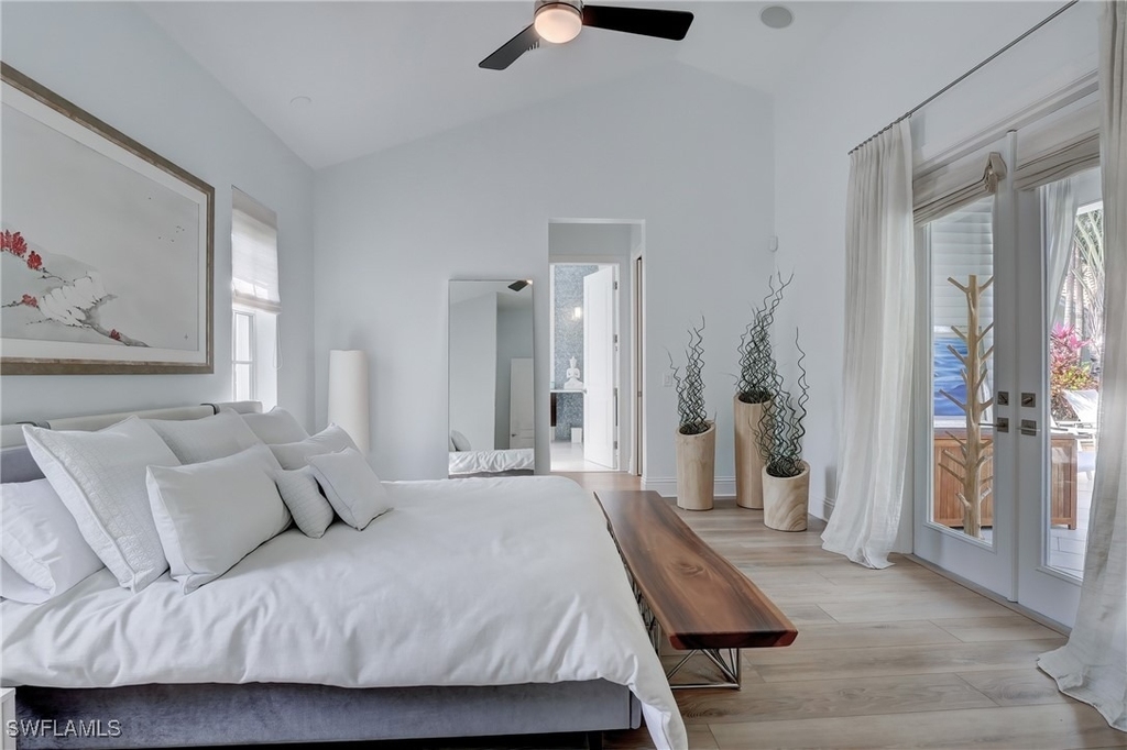 687 9th Avenue S - Photo 4