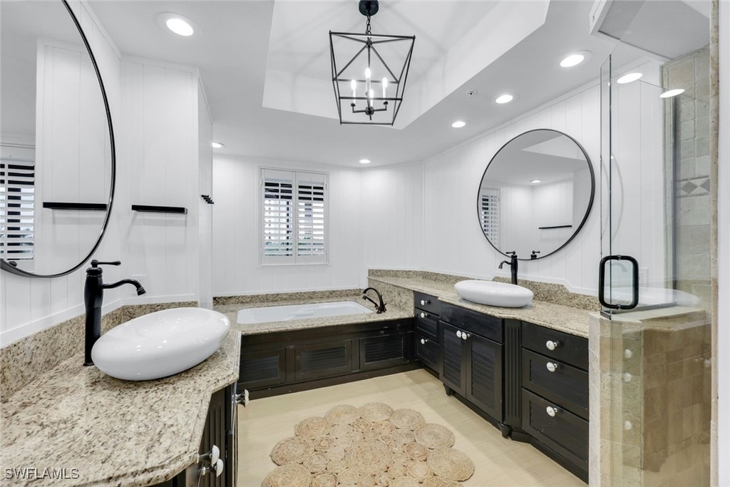 8720 Bay Colony Drive - Photo 15