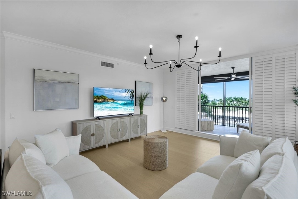 8720 Bay Colony Drive - Photo 3