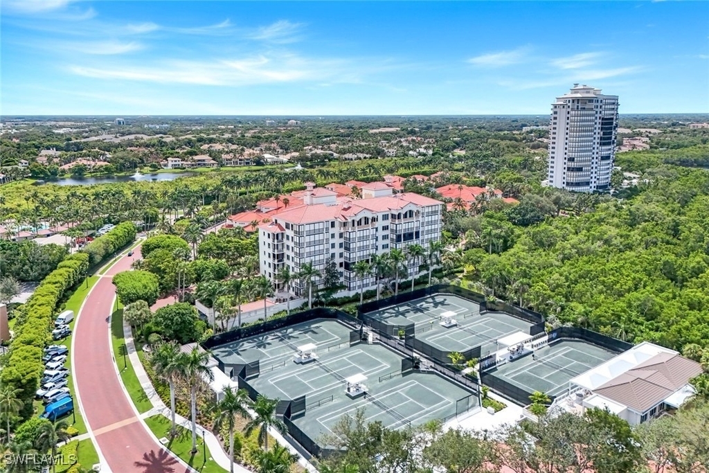 8720 Bay Colony Drive - Photo 37
