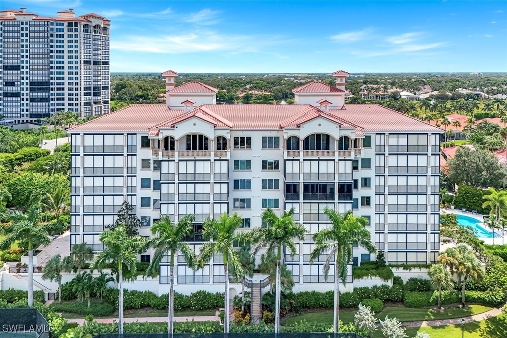 8720 Bay Colony Drive - Photo 29