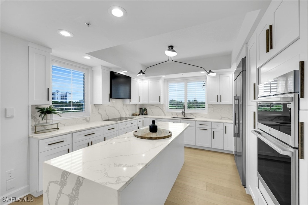 8720 Bay Colony Drive - Photo 4