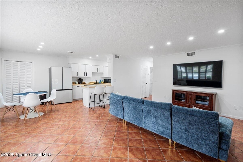 2175 Barracuda Avenue - Photo 3