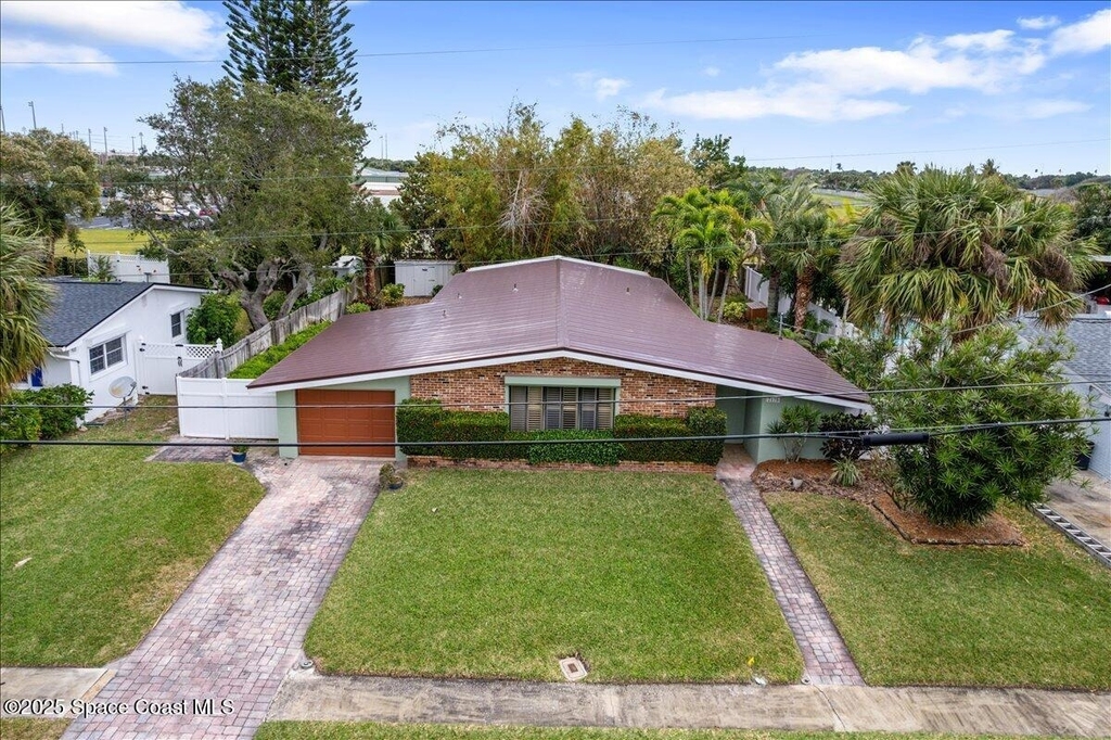 2175 Barracuda Avenue - Photo 0