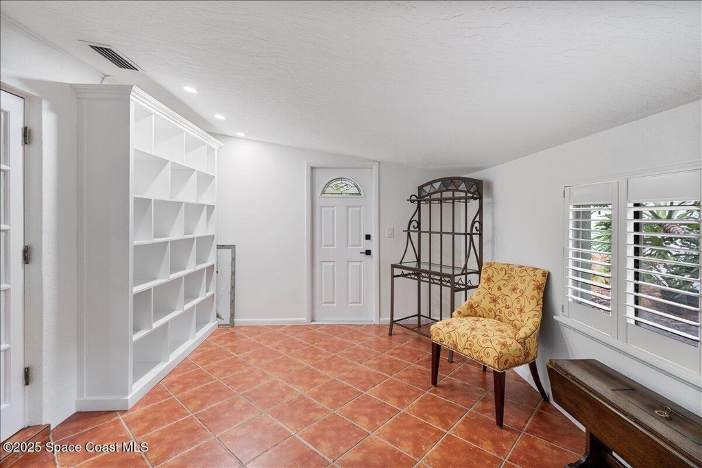 2175 Barracuda Avenue - Photo 7