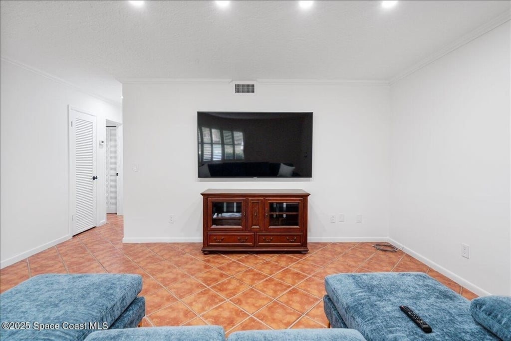 2175 Barracuda Avenue - Photo 6