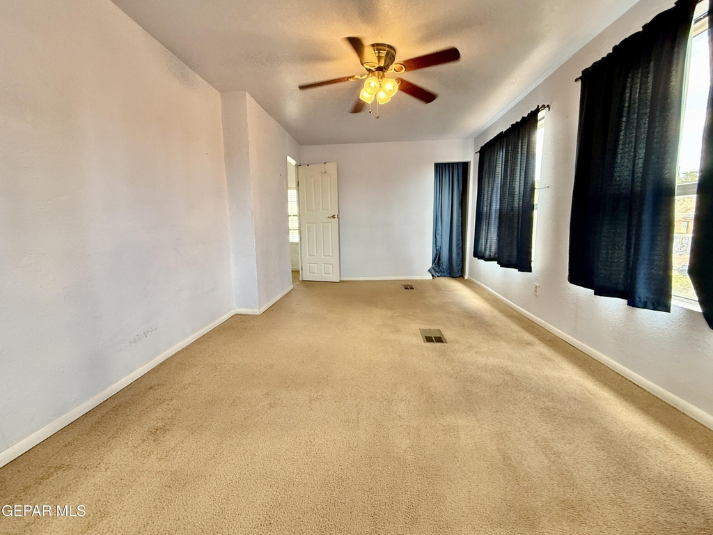 611 New York Avenue - Photo 32