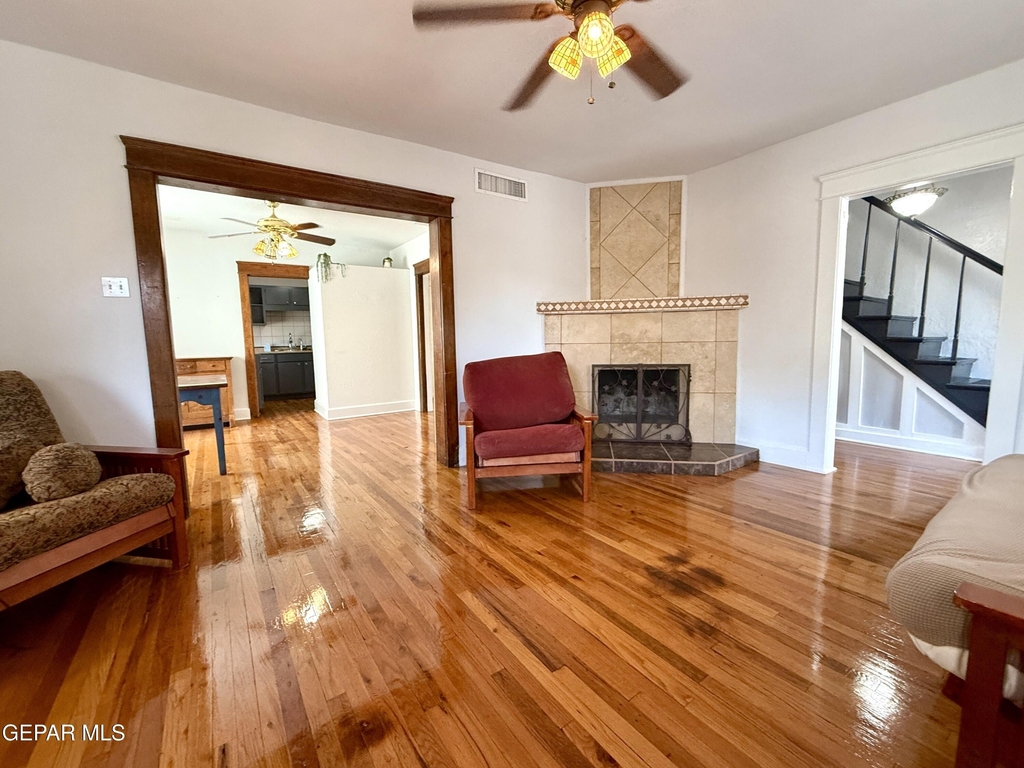 611 New York Avenue - Photo 1