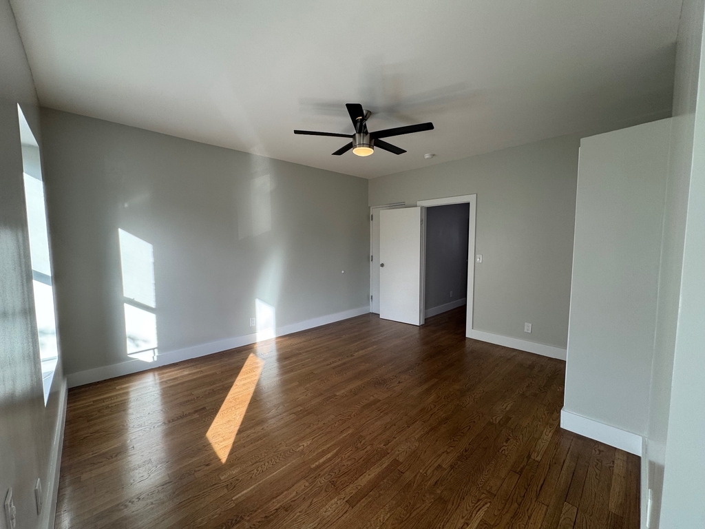 2270 1st Avenue - Photo 4